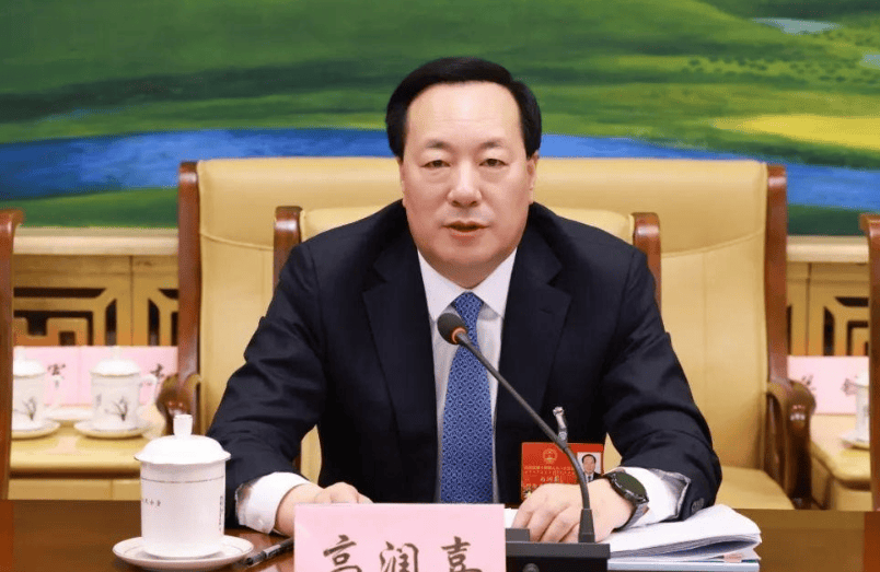 內(nèi)蒙古應(yīng)急廳廳長高潤喜已赴內(nèi)蒙古自治區(qū)總工會任職