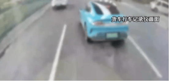 行車記錄儀畫面曝光！女子稱開小米SU7遭貨車司機(jī)逼停辱罵“開個(gè)破小米”，貨車公司：她5秒變道3次