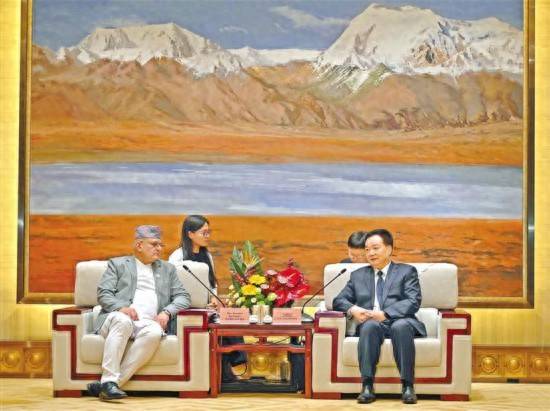 王君正會(huì)見(jiàn)尼泊爾甘達(dá)基省首席部長(zhǎng)潘迪