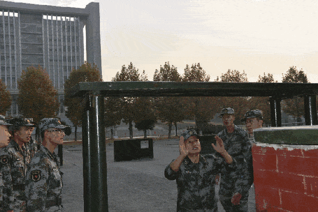 中國特種兵新裝備摸禿美軍，網友：你跟我說這是解放軍？