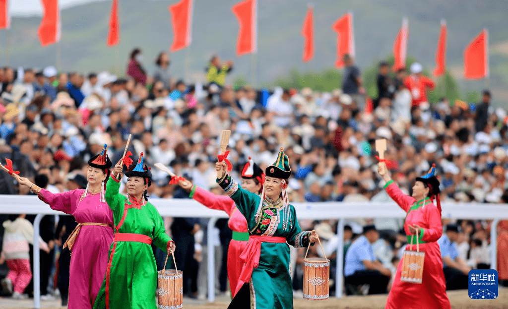 內(nèi)蒙古赤峰：少數(shù)民族傳統(tǒng)體育運動會助力暑期文旅經(jīng)濟