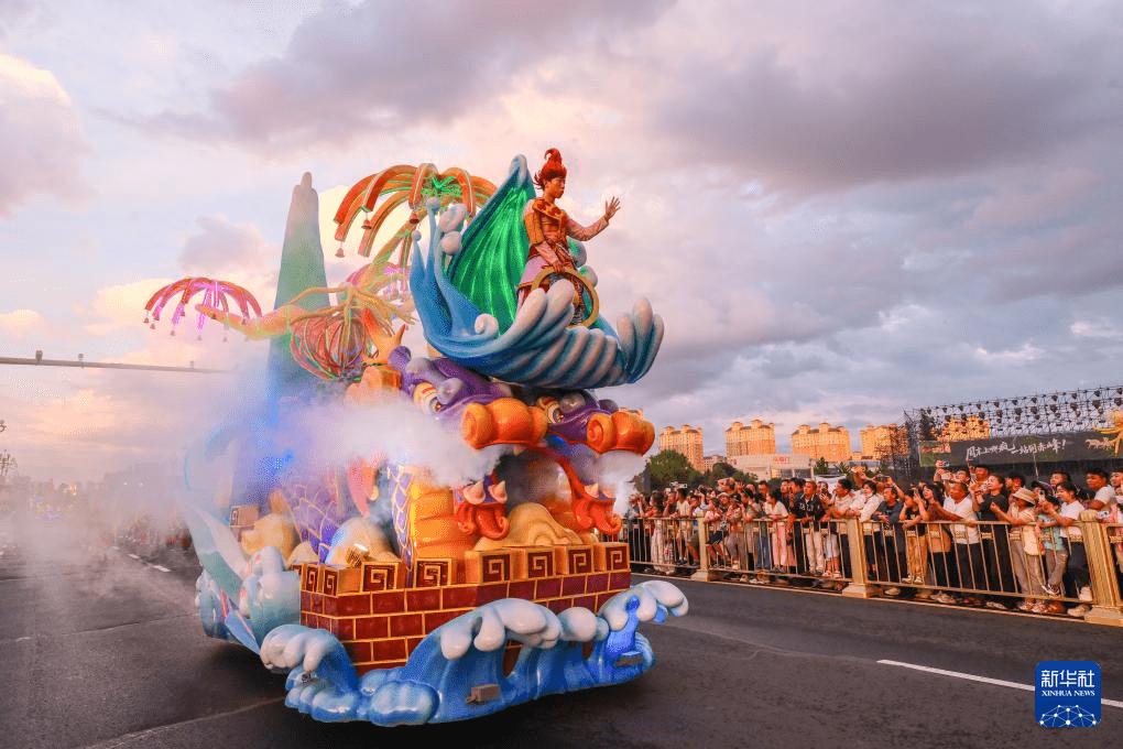 內(nèi)蒙古赤峰：少數(shù)民族傳統(tǒng)體育運動會助力暑期文旅經(jīng)濟