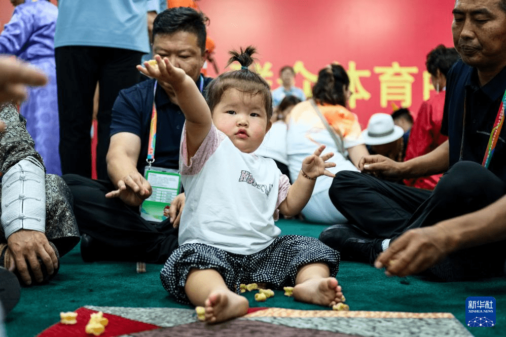 內(nèi)蒙古赤峰：少數(shù)民族傳統(tǒng)體育運動會助力暑期文旅經(jīng)濟