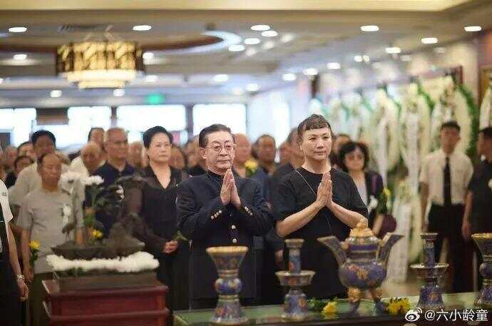 演員六小齡童、閆妮發(fā)文悼念！“他是我們的偶像”