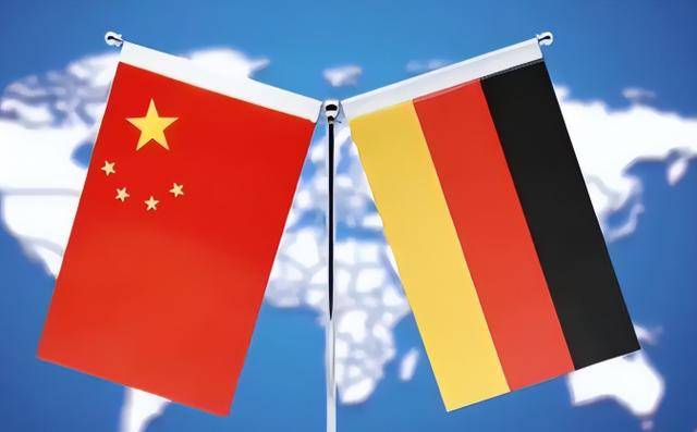 9.3大閱兵前，德外長(zhǎng)跑到日本，逼中方連退3步，毛寧8字給其定性