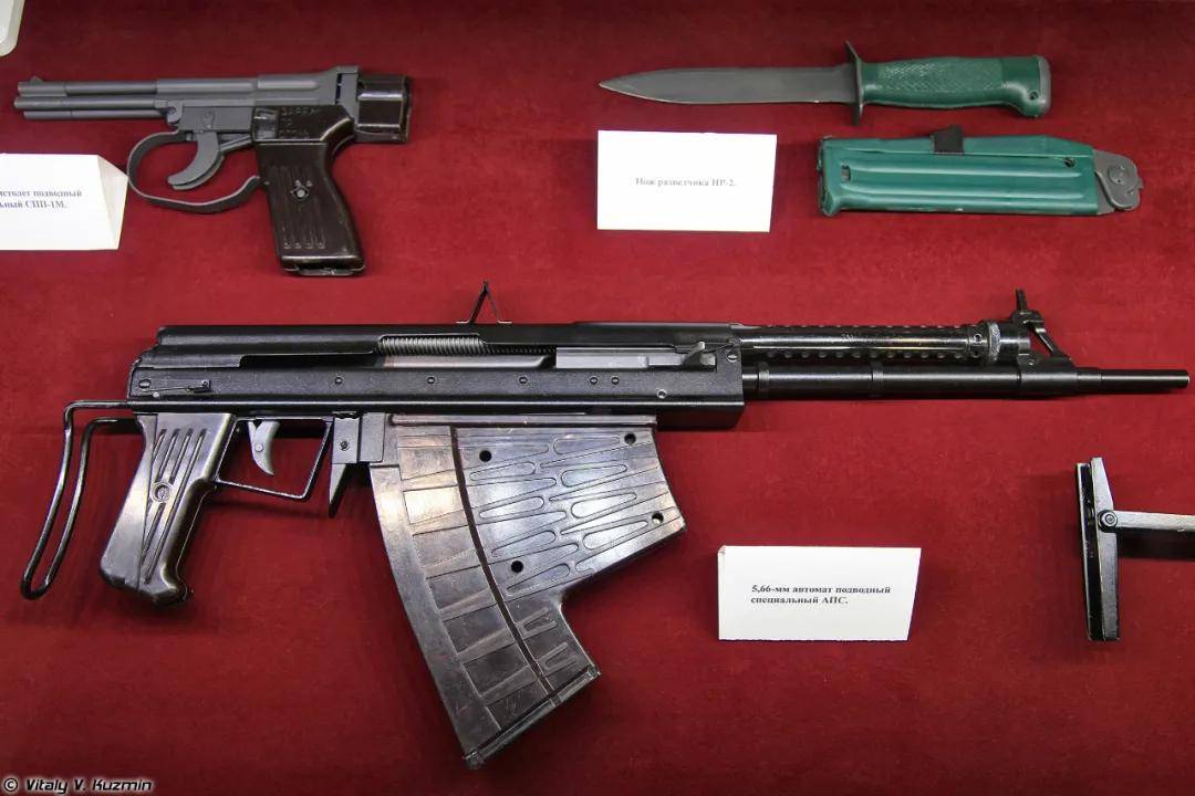 解放軍海軍裝備俄制AKS-74U，為啥不用國產(chǎn)步槍？