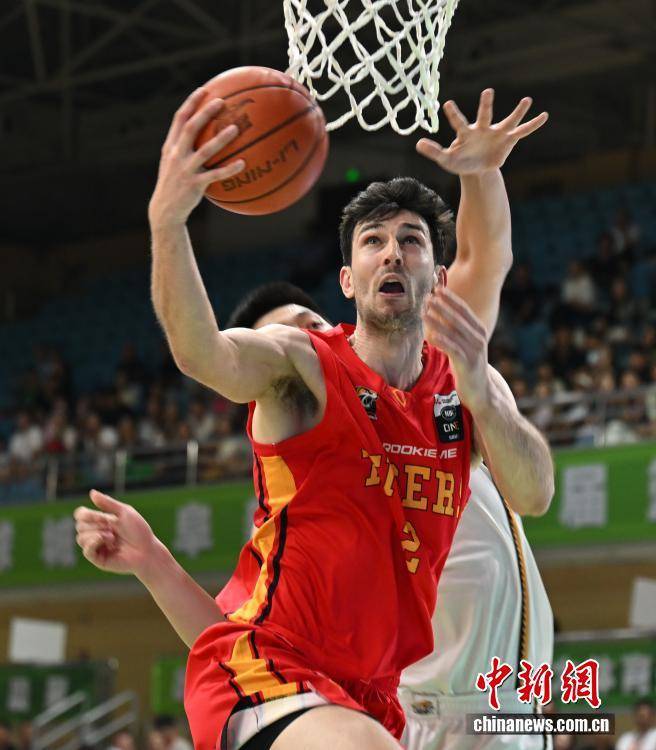第九屆阜新籃球節(jié)：遼寧本鋼隊勝澳大利亞墨爾本老虎隊