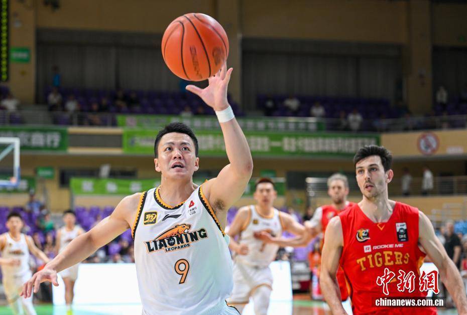 第九屆阜新籃球節(jié)：遼寧本鋼隊勝澳大利亞墨爾本老虎隊