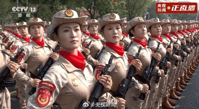 同志們好！主席好！