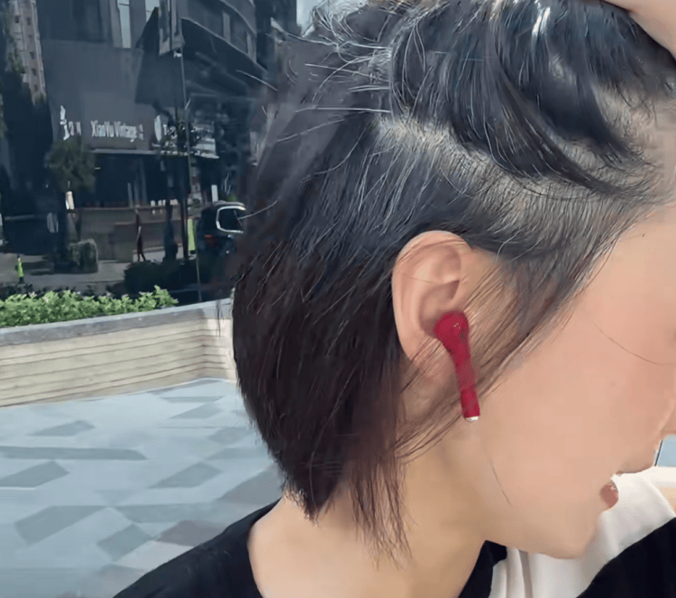 女演員打白發(fā)針2個(gè)月收效甚微，沒(méi)人管管可疑的新療法？