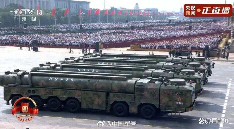 看完閱兵后軍事專家感慨：知道中國軍力強大，但沒想到強到這種程度
