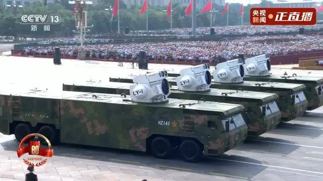 不裝了！一口氣看完九三大閱兵武器裝備！誰說我們一個也不認(rèn)識？