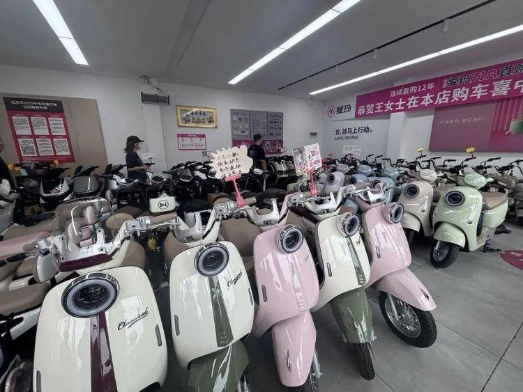 “小電驢”新國標實施后，“舊車”還能騎嗎？