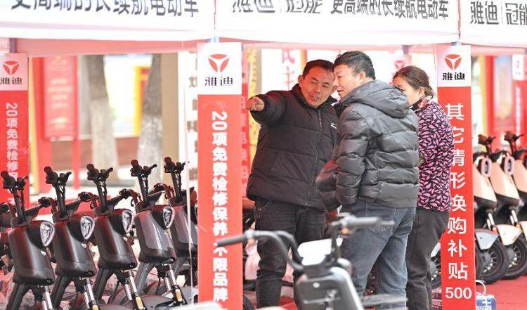 “小電驢”新國標實施后，“舊車”還能騎嗎？