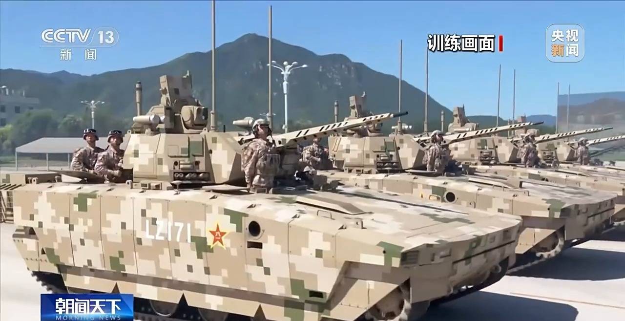 1厘米的極致精度！揭秘裝備方隊唯一的“三車引導(dǎo)”