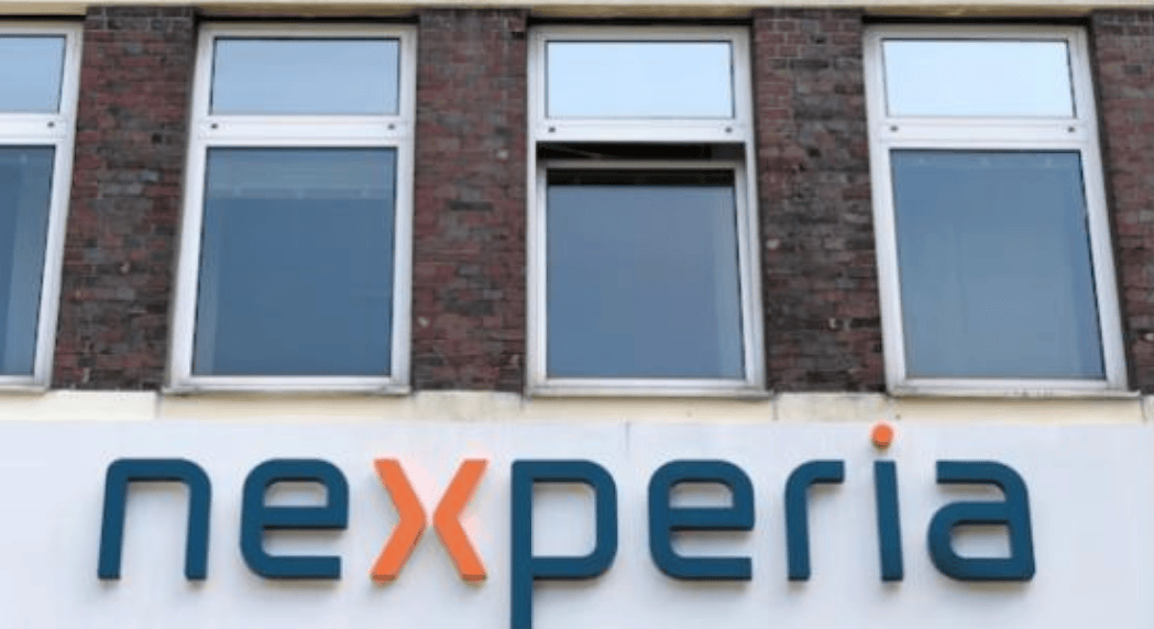 看到場(chǎng)面收不住了，荷蘭終于著急了，用一切手段阻止中企轉(zhuǎn)移業(yè)務(wù)