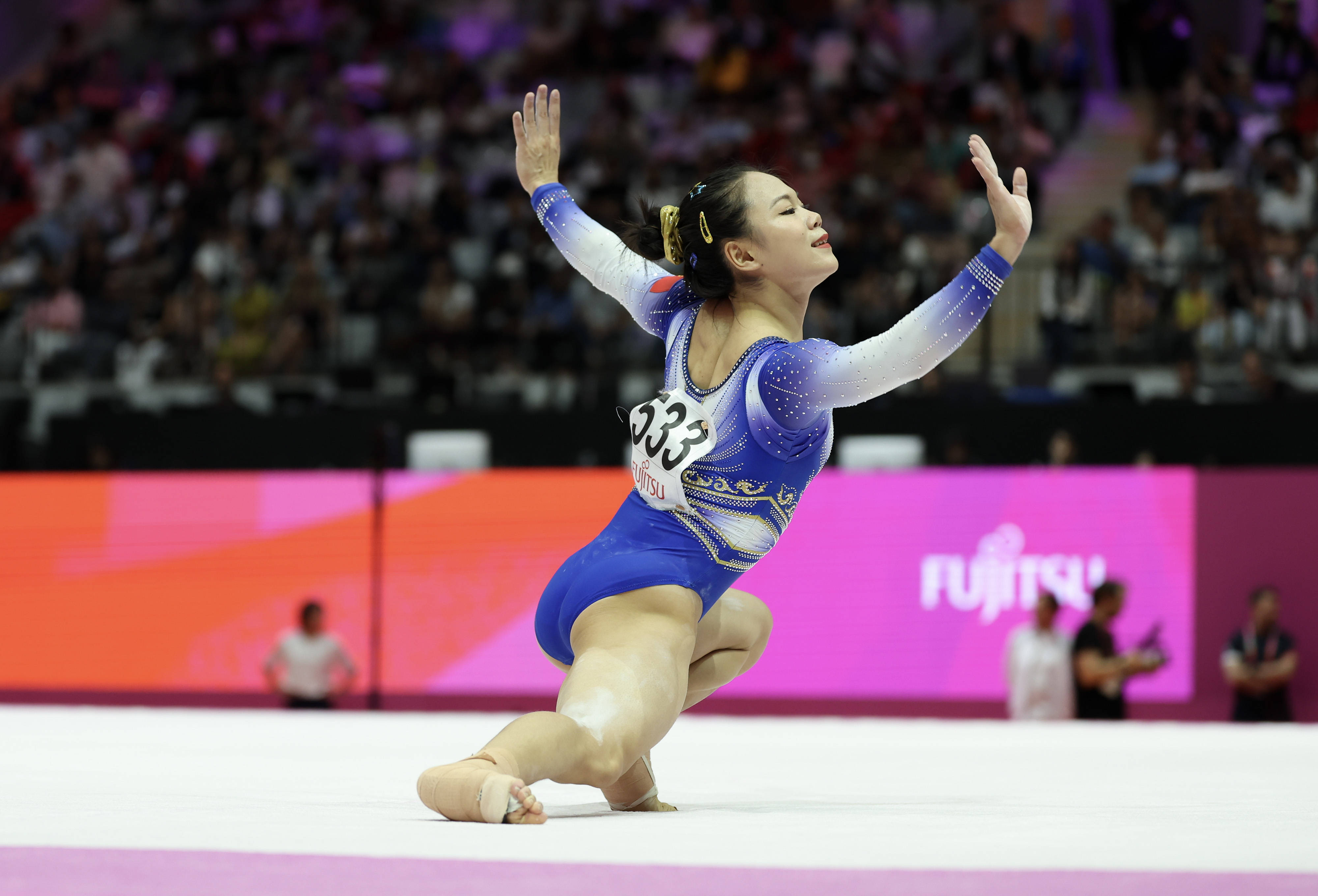 （體育）體操——世錦賽：張清穎獲女子個(gè)人全能季軍