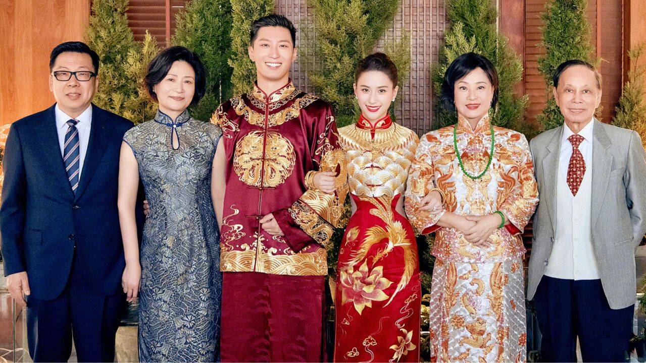 考古 | 何超蓮竇驍雙雙辟謠離婚！兩人感情生活引各方熱議