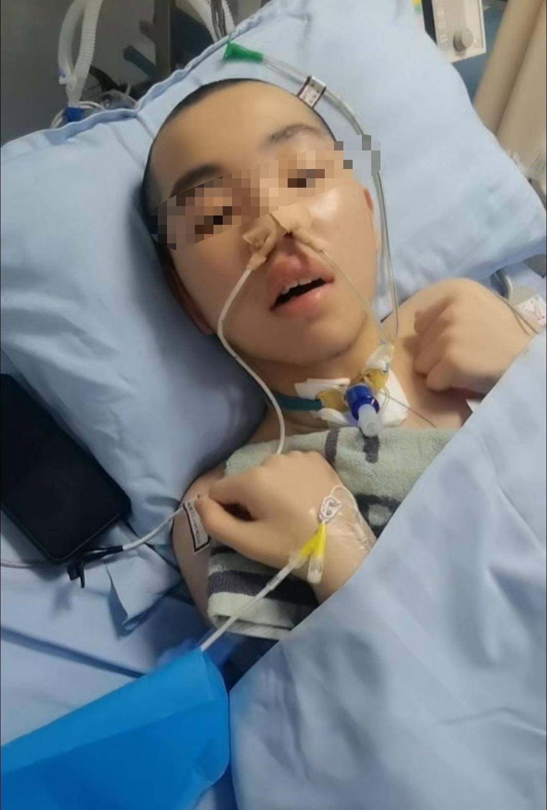 14歲男生嬉鬧時(shí)被女同學(xué)打中左胸后癱瘓 家屬：女孩父母為殘疾人，后續(xù)費(fèi)用無(wú)著落