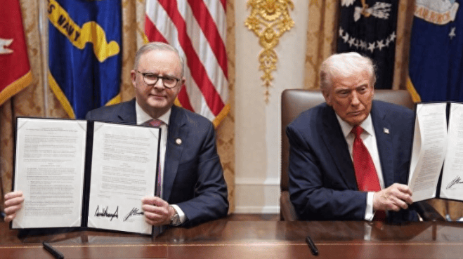 特朗普又變卦了？美方逼中國“二選一”，中國還沒表態(tài)，美國民眾遭不住了，華盛頓罕見一幕上演！