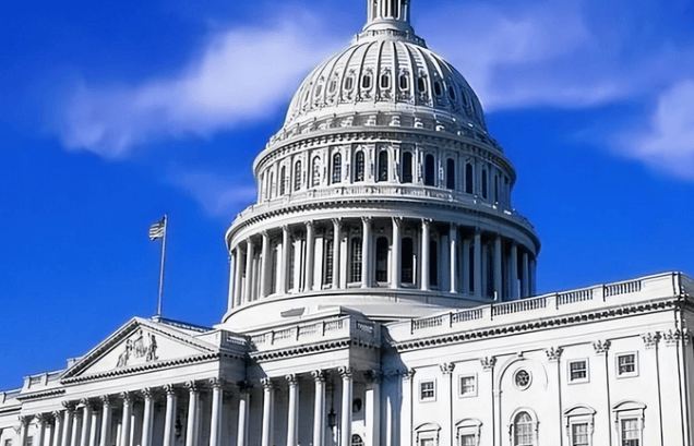 特朗普又變卦了？美方逼中國“二選一”，中國還沒表態(tài)，美國民眾遭不住了，華盛頓罕見一幕上演！