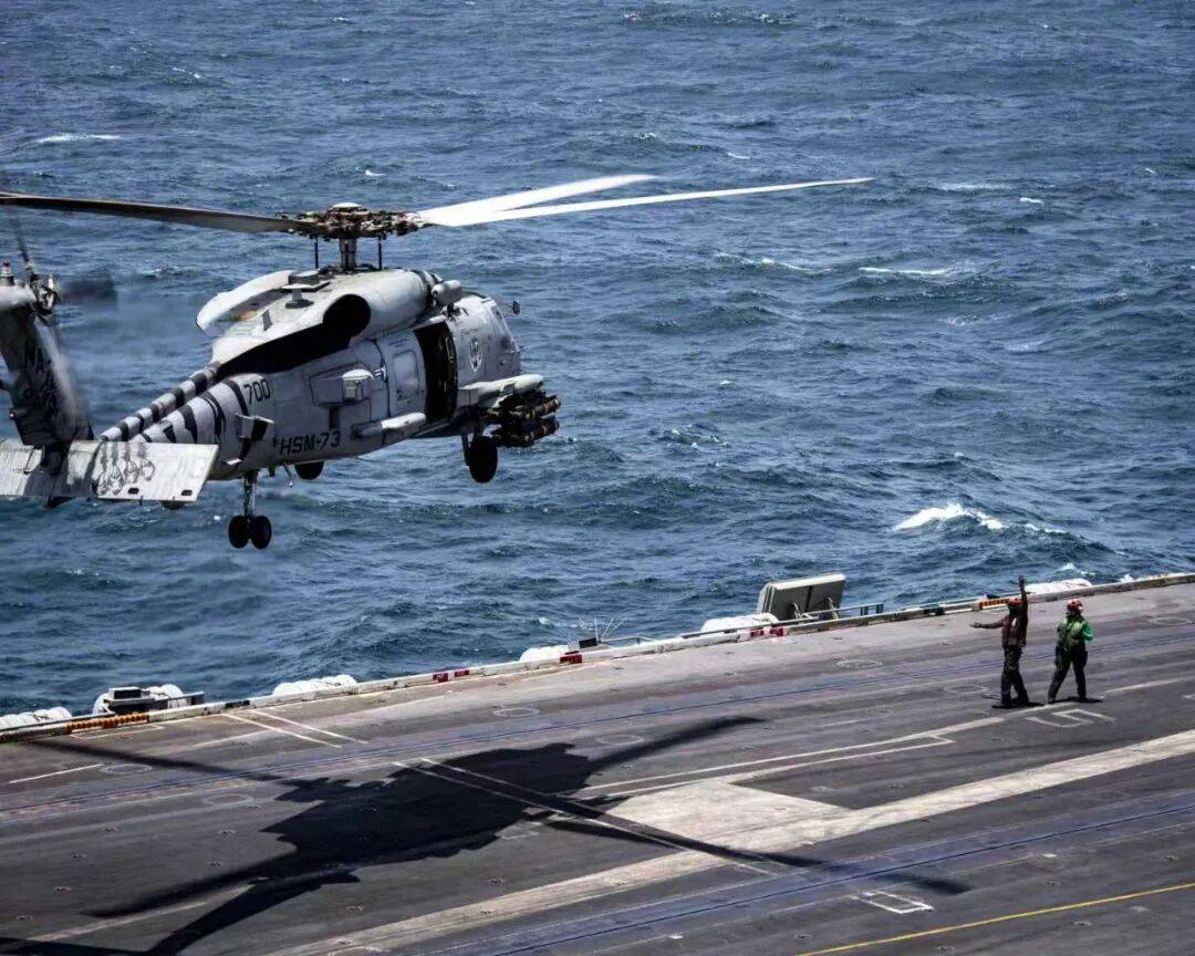 美海軍在南海連摔兩架飛機(jī)，因電磁攻擊？中國(guó)軍號(hào)發(fā)文